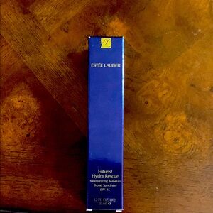 Estée Lauder Futurist Hydra Rescue Makeup SPF 45